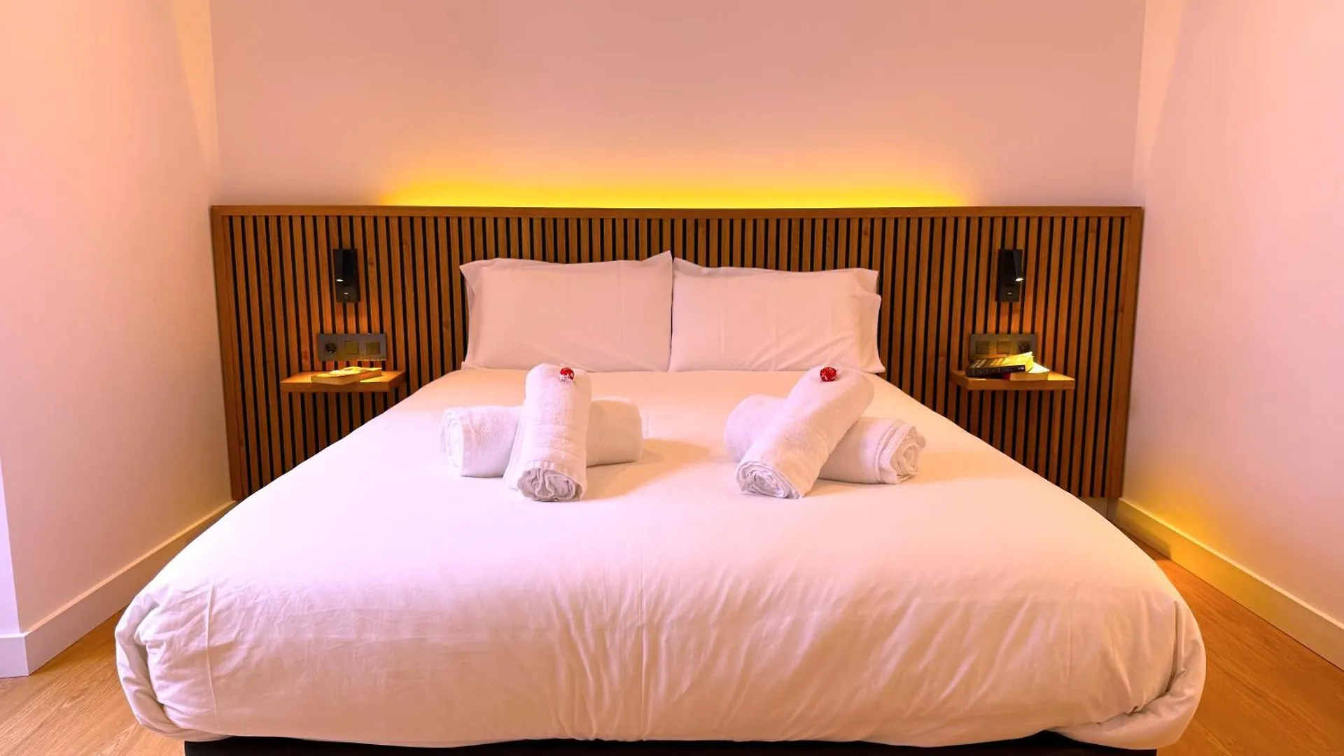 Tropicalidays La Punta Suites House 洛斯雷尔雷赫斯 公寓